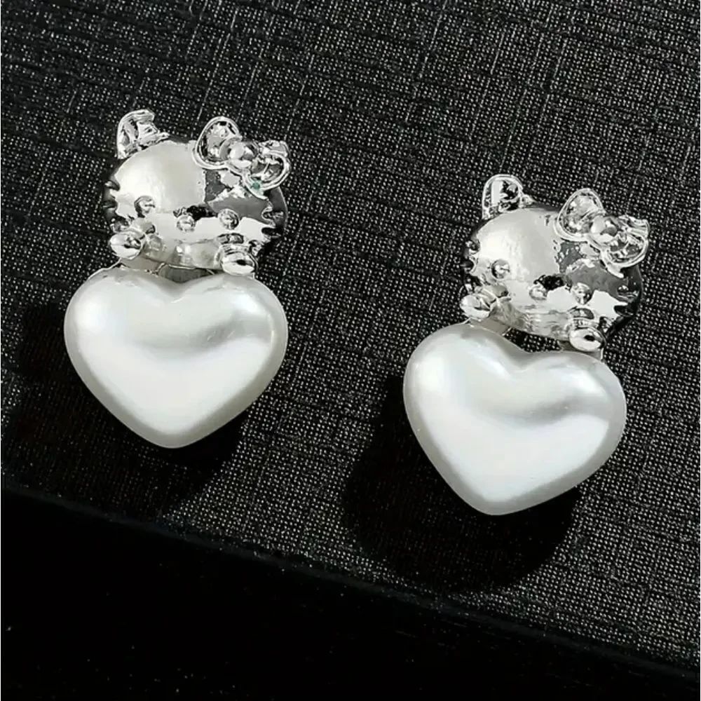Hello Kitty Silver Heart Pearl Earrings